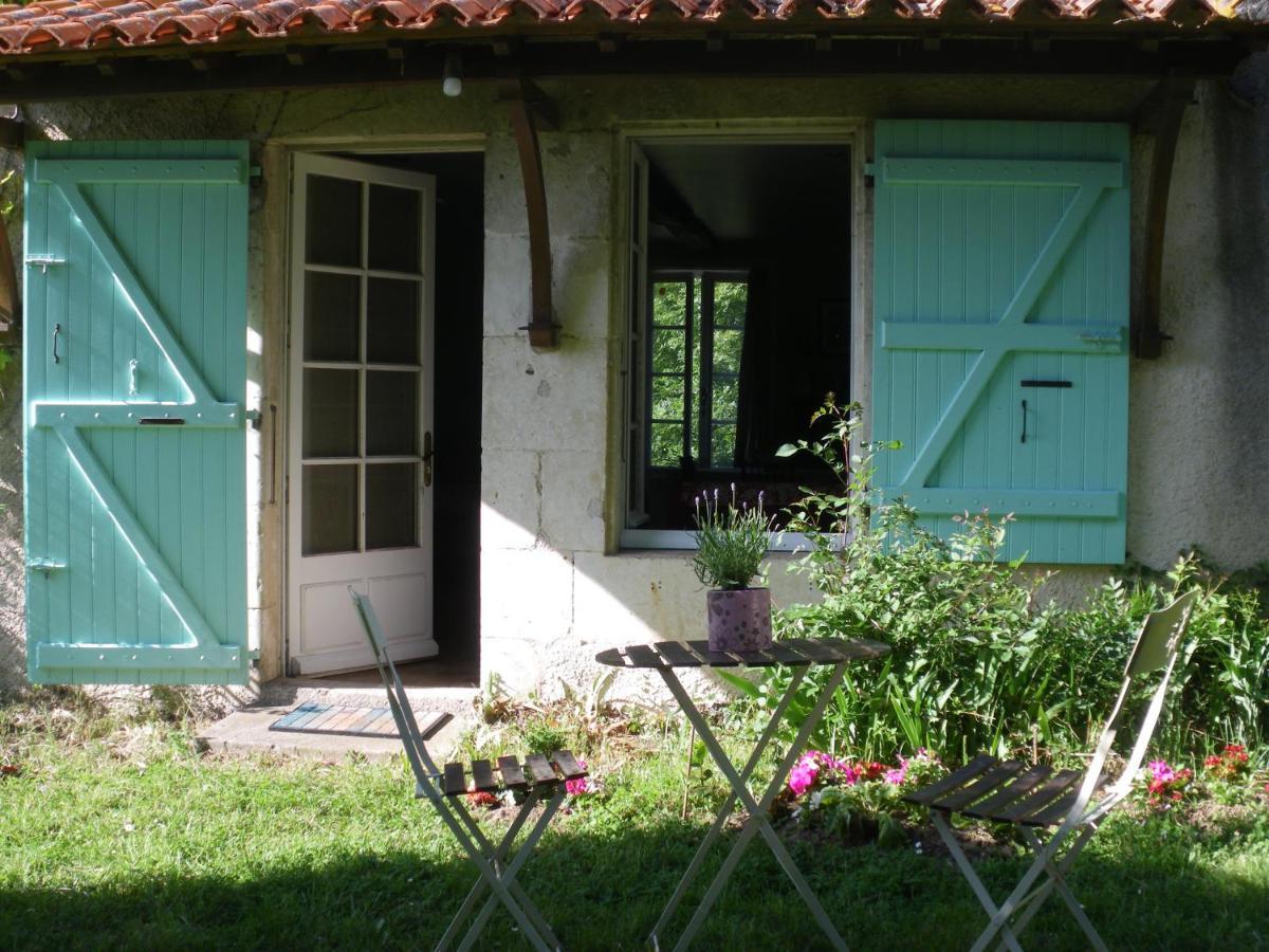 Bed and Breakfast La Metairie Du Pont Sainte-Hermine Exterior foto
